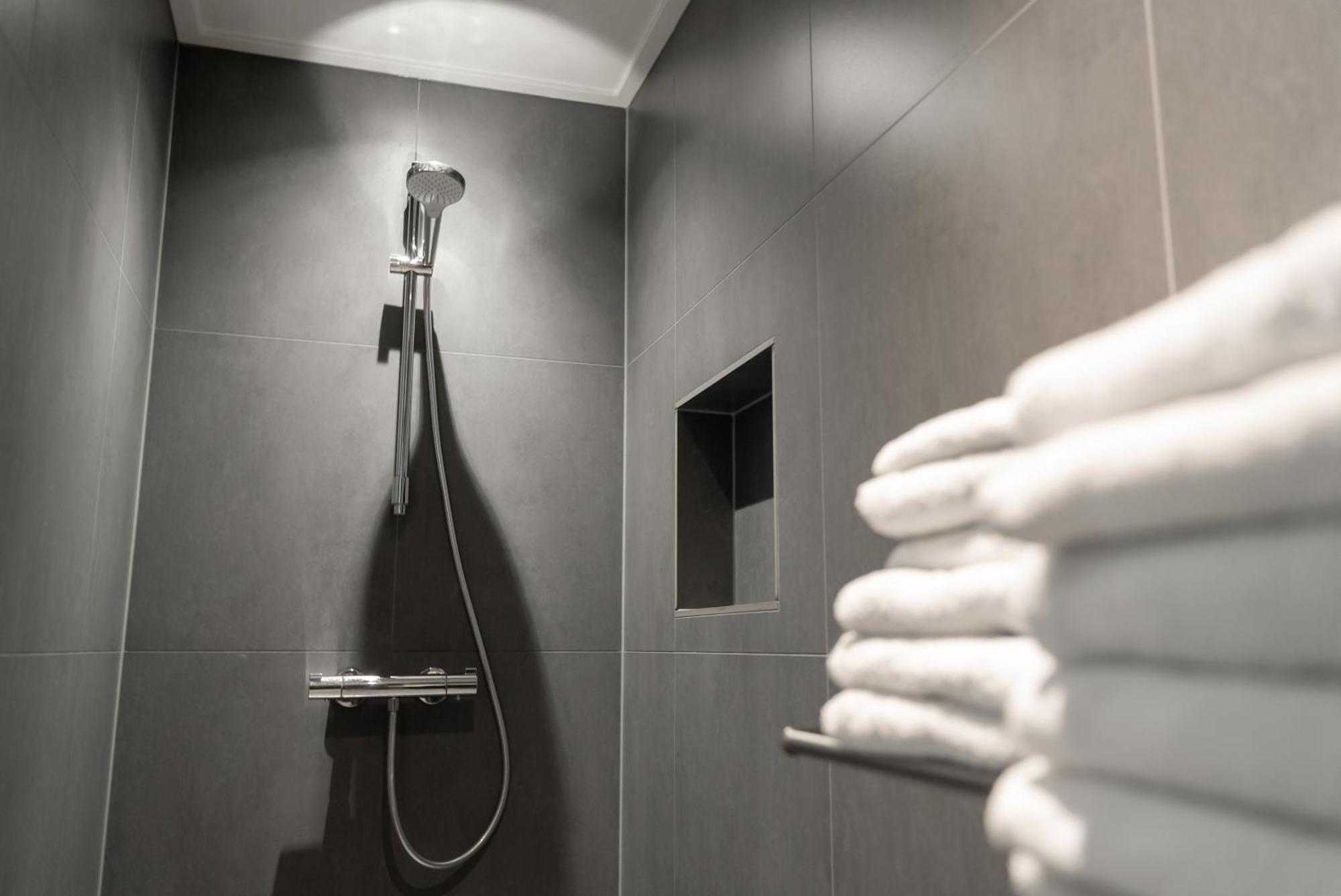 De Vrije Wil Apartment Buren  Ngoại thất bức ảnh